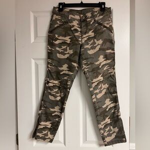 Jag Camo Jeans Size 6